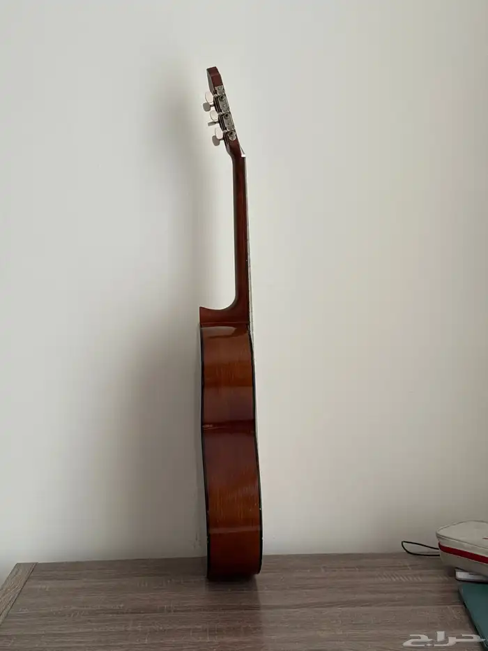 جيتار ياماها Yamaha C40M بحالة ممتازة للبيع 2