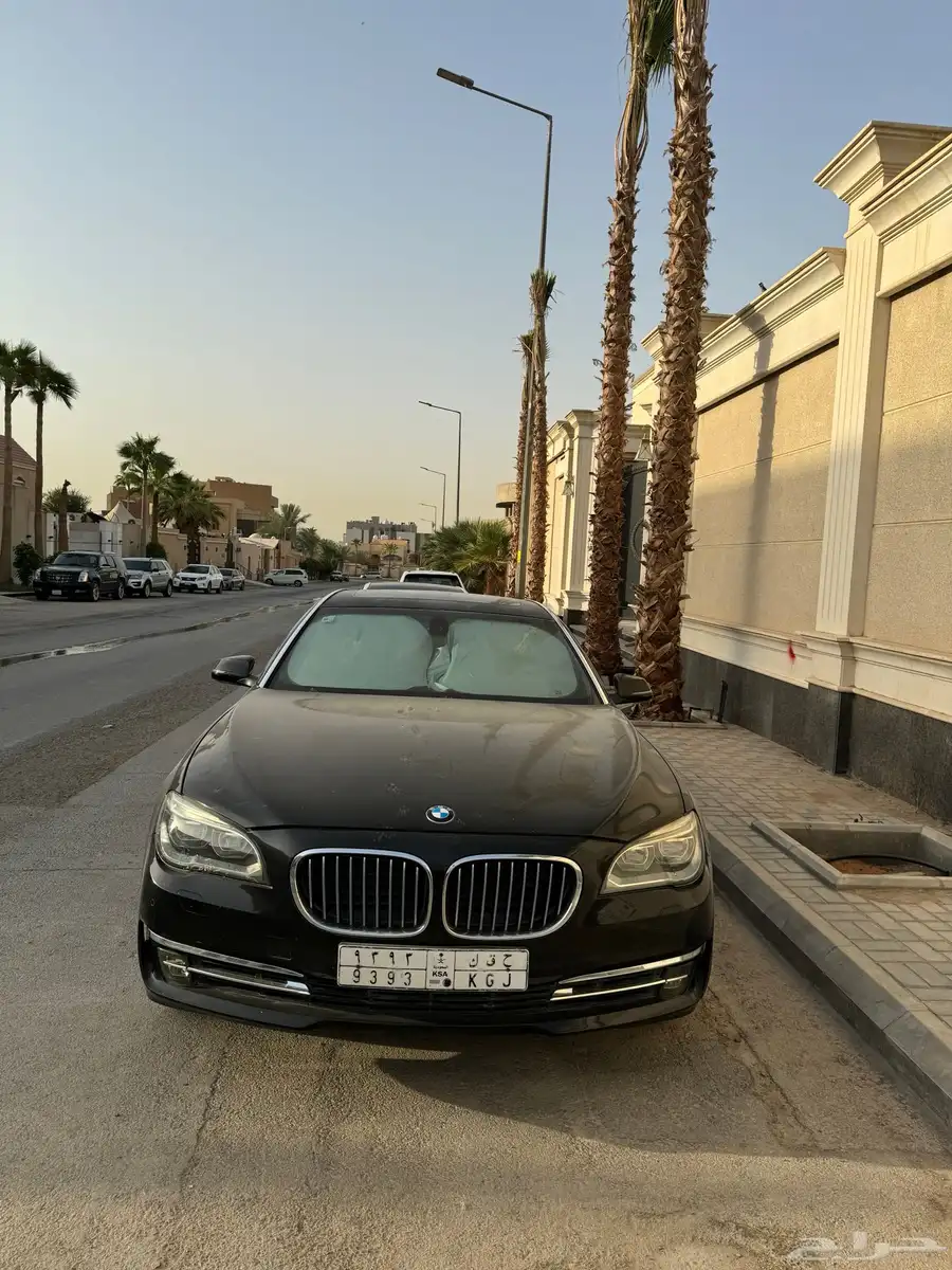 بس ام دبليو 730li موديل 2015 للبيع 0