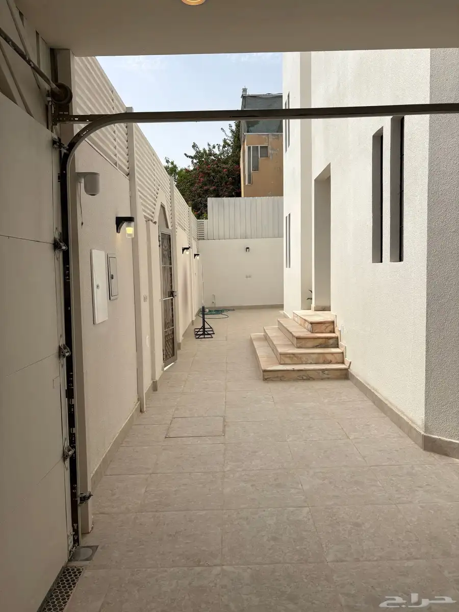 فله للإجار حي العليا مع مسبح Villa for rent w 3