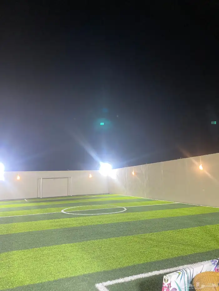 ملعب كورة قدم بحي الخير بالرياض 2