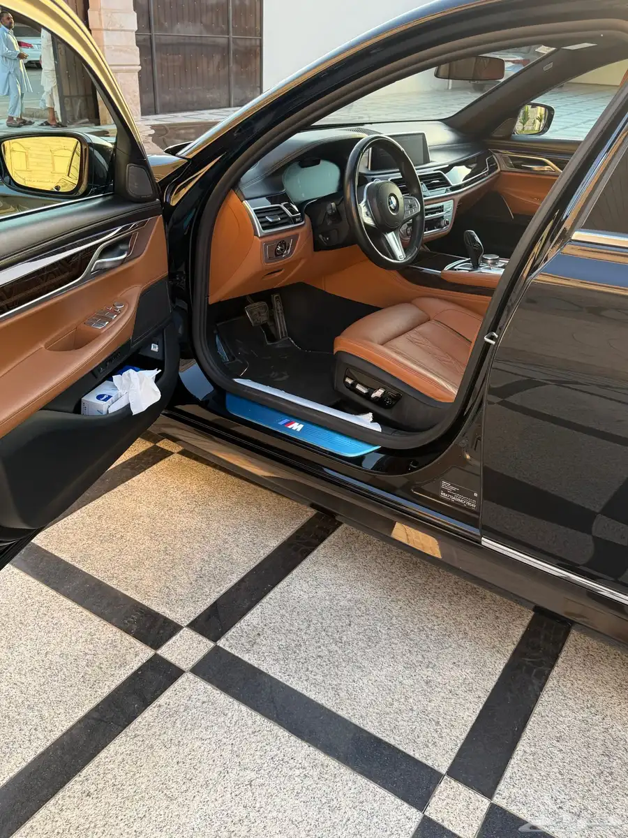 بي ام دبيلو 730 Li 22