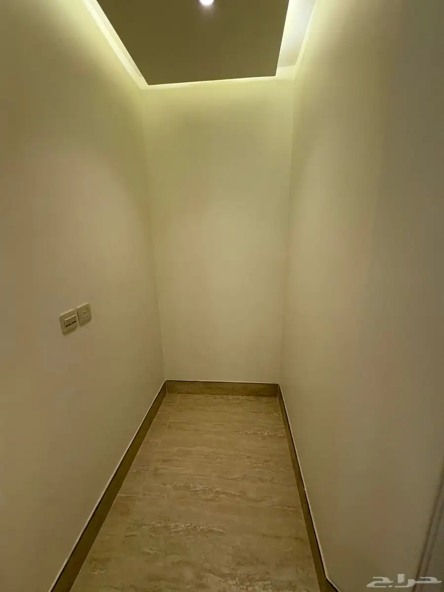 فله للإجار حي العليا مع مسبح Villa for rent w 20