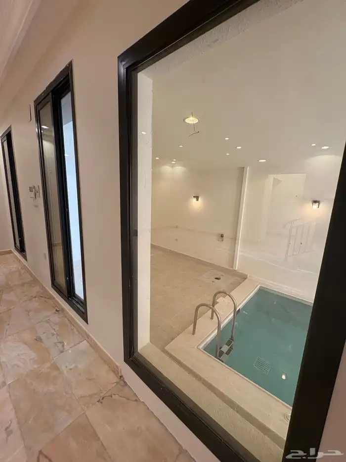 فله للإجار حي العليا مع مسبح Villa for rent w 160 16