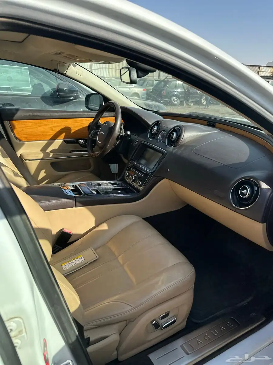 قطع غيار جاكوار 8
