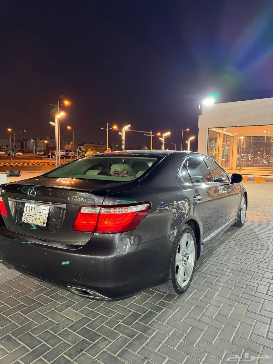 لكزس LS460L 1