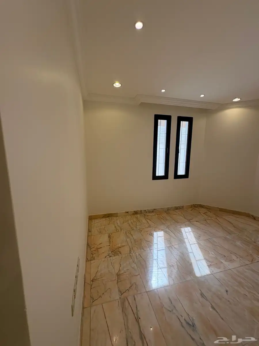 فله للإجار حي العليا مع مسبح Villa for rent w 9
