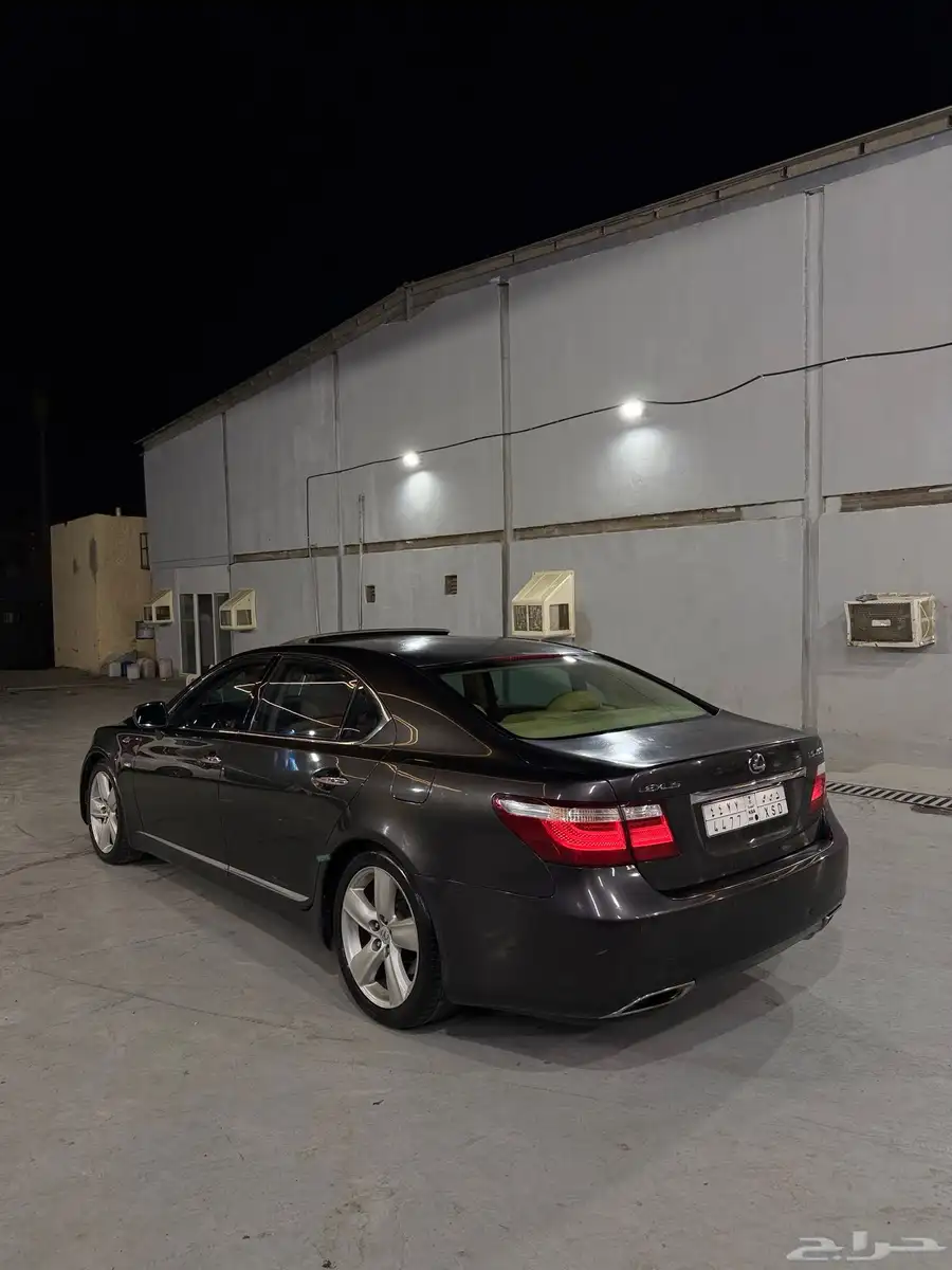 لكزس LS460L 1