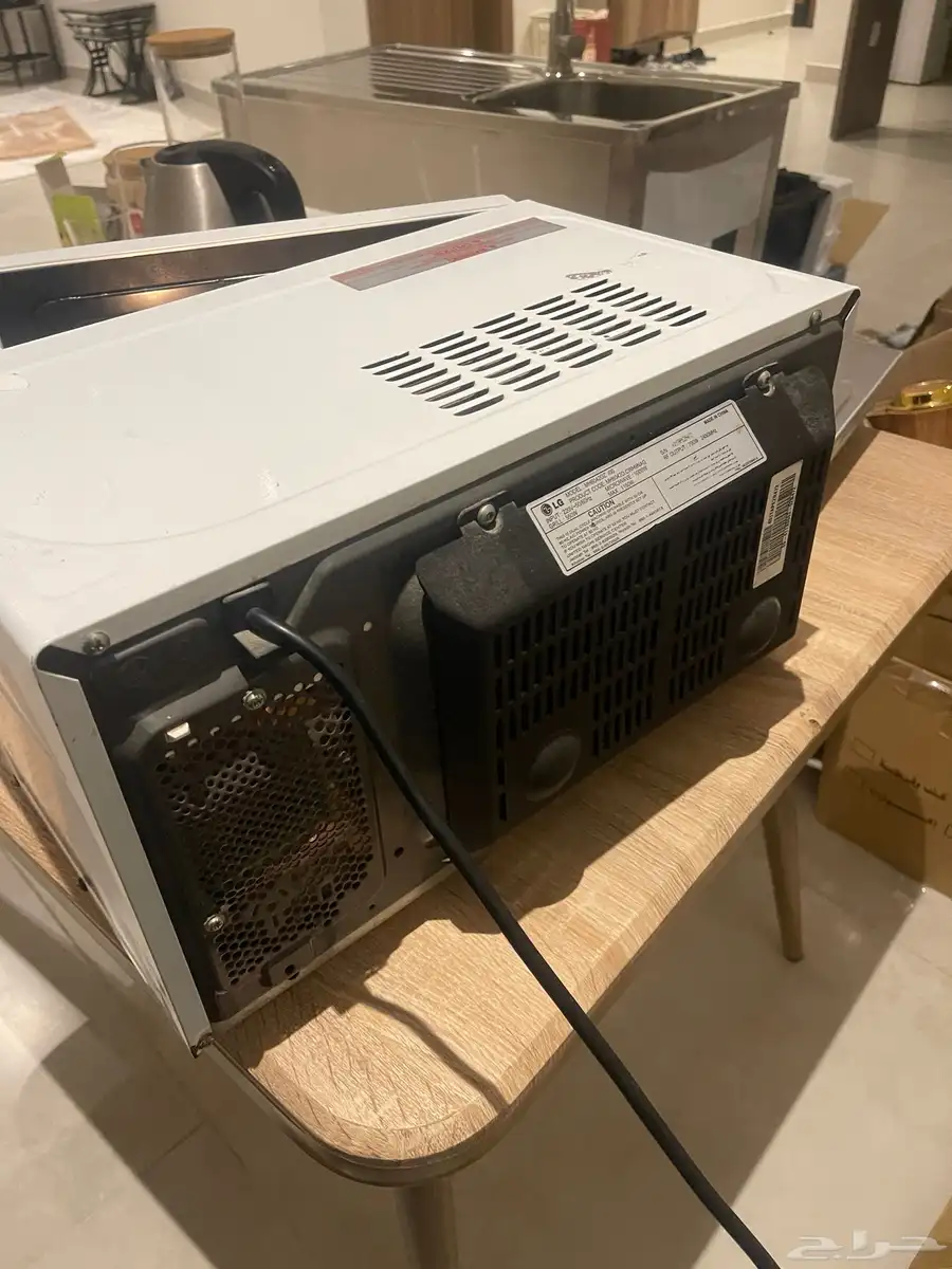 مايكرو وايف وشواية Microwave شركة LG 1150 واط 220  ولت 4