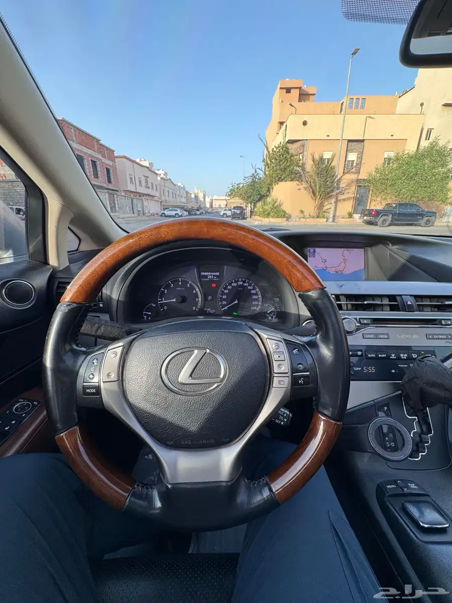 لكزس RX 350 موديل 2013 13