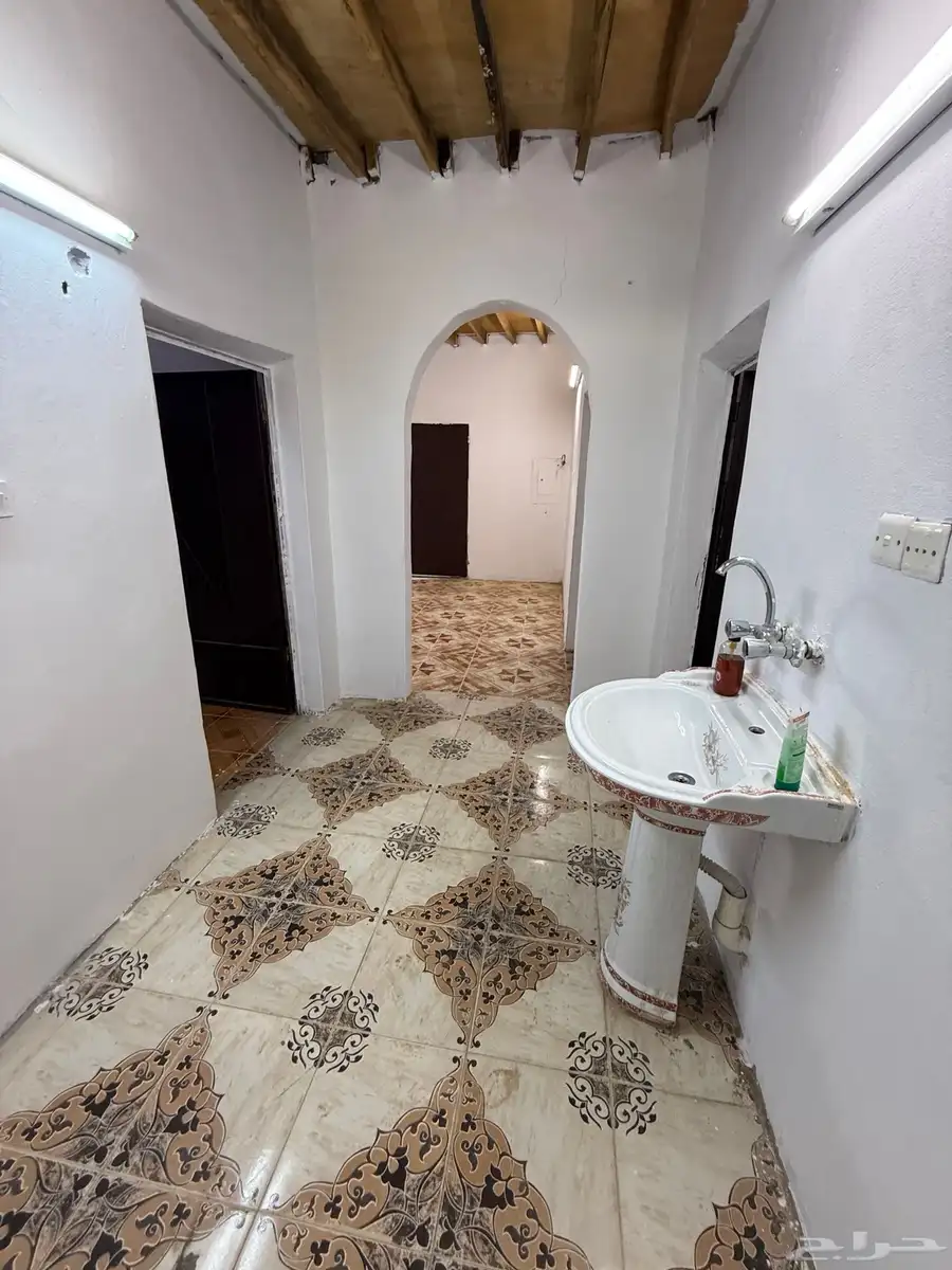 بيت للبيع بنابع داما 6