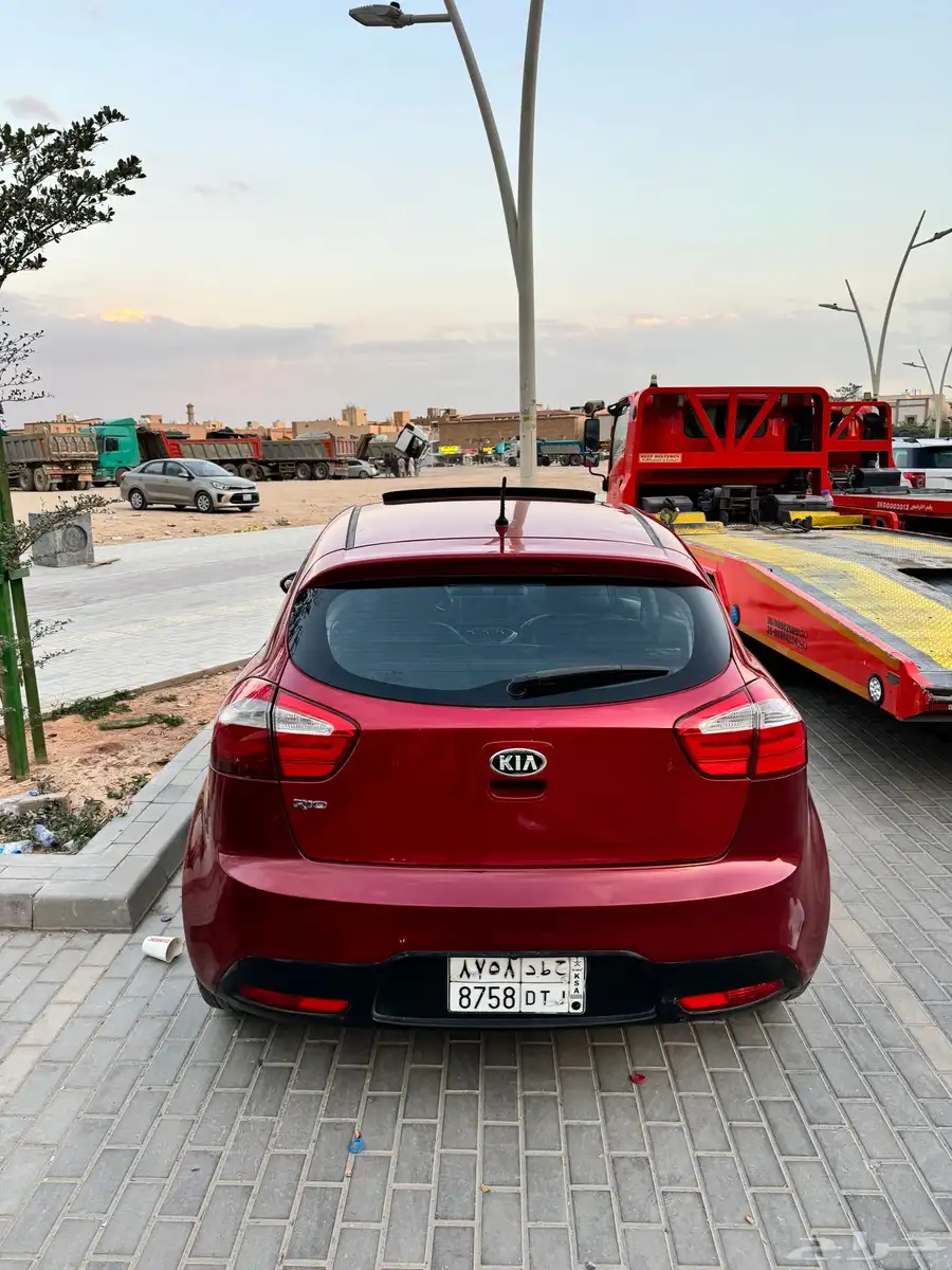Kia rio 2015 Full options Hatchback 3