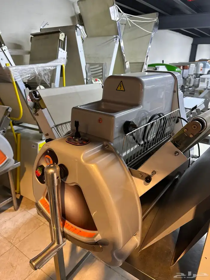 فرادة كروسان على الطاولة ايطالي 1