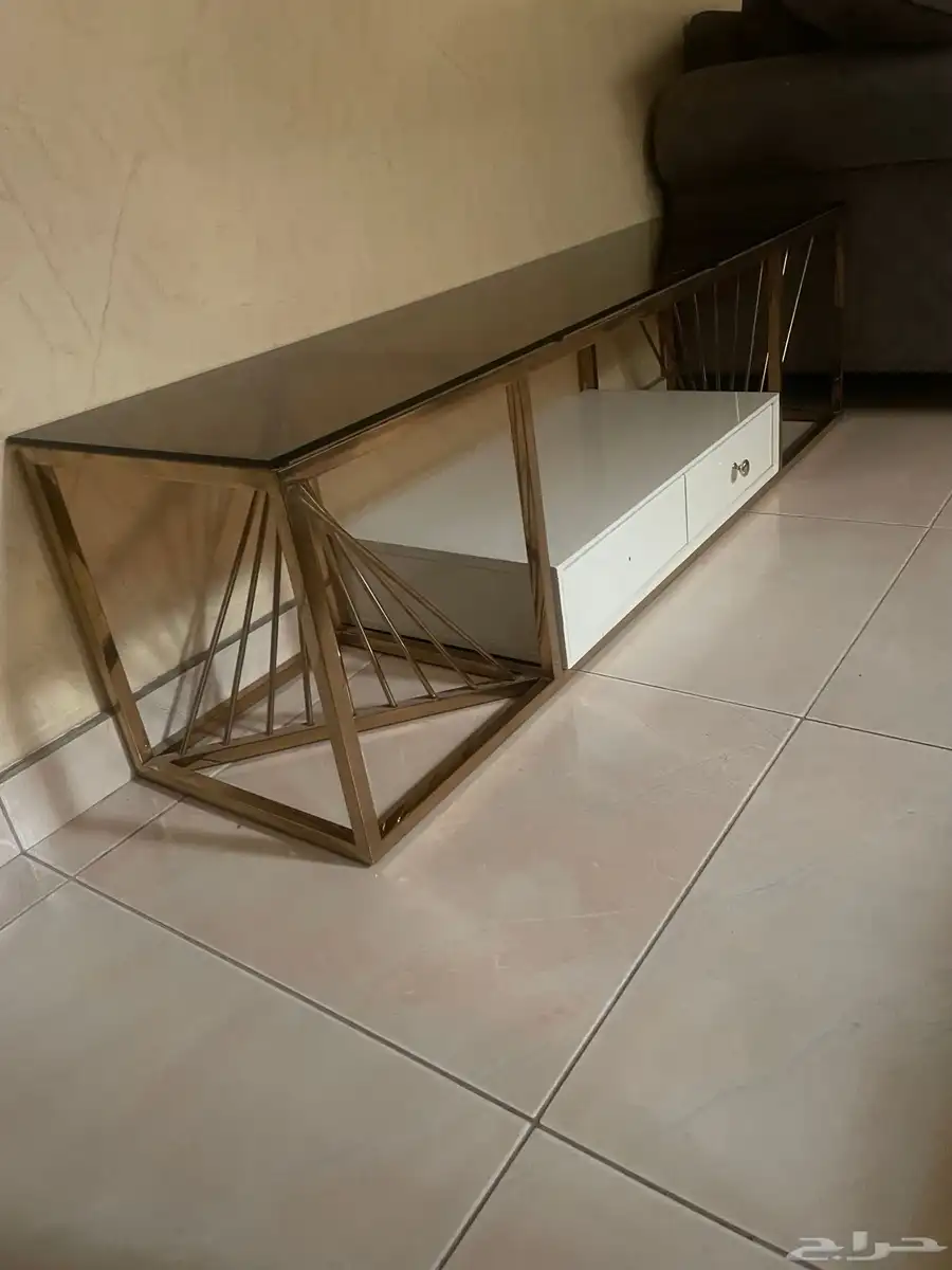 طاولة تلفزيون بلازما 2