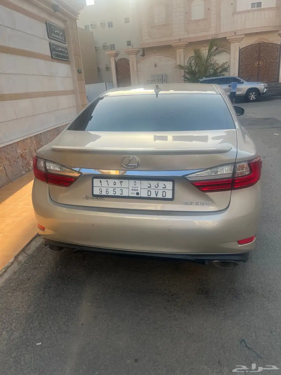 لكزس 2016 نضيفه جدا es 350 وكاله 1