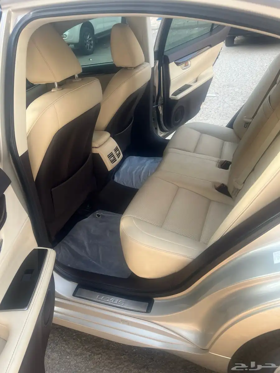 لكزس 2016 نضيفه جدا es 350 وكاله 12