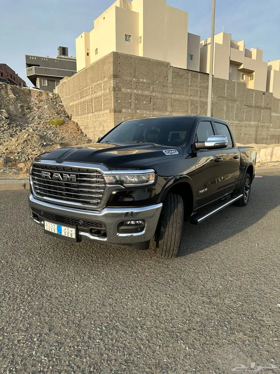 دودج رام لارامي 2025 4
