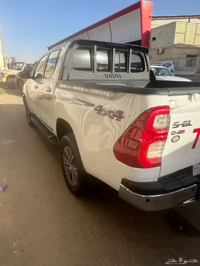 هايلكس 2023 فل كامل 2