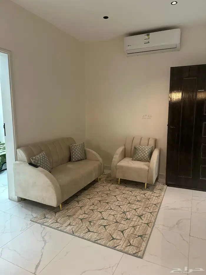 راقيه ونظيفه وجديده عزاب عوايل 0