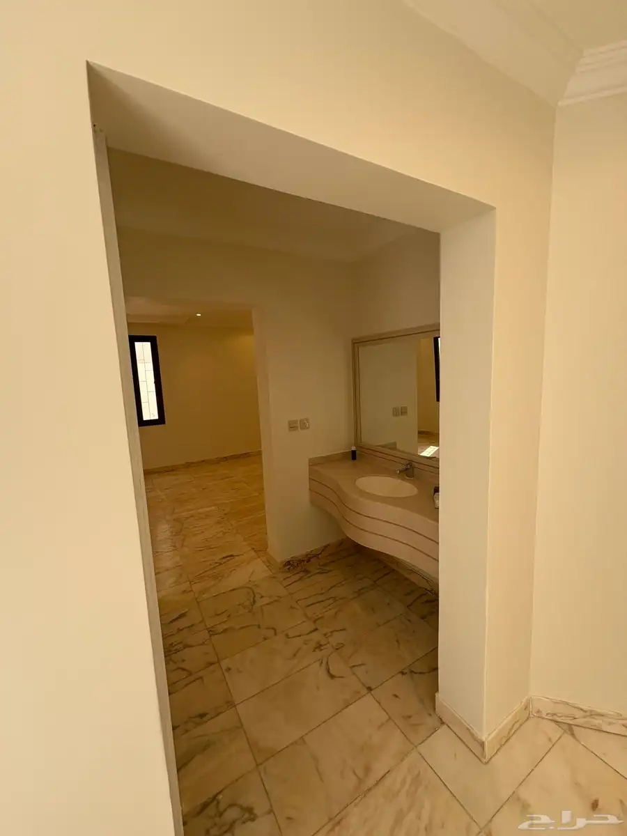 فله للإجار حي العليا مع مسبح Villa for rent w 7