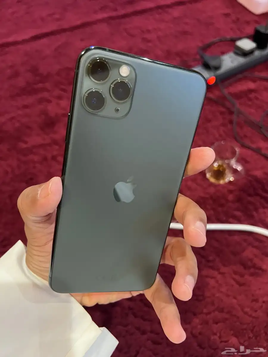 ايفون 11 برو ماكس 1