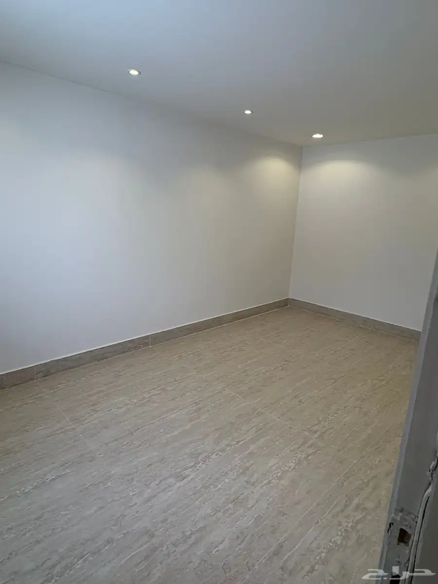 فله للإجار حي العليا مع مسبح Villa for rent w 23