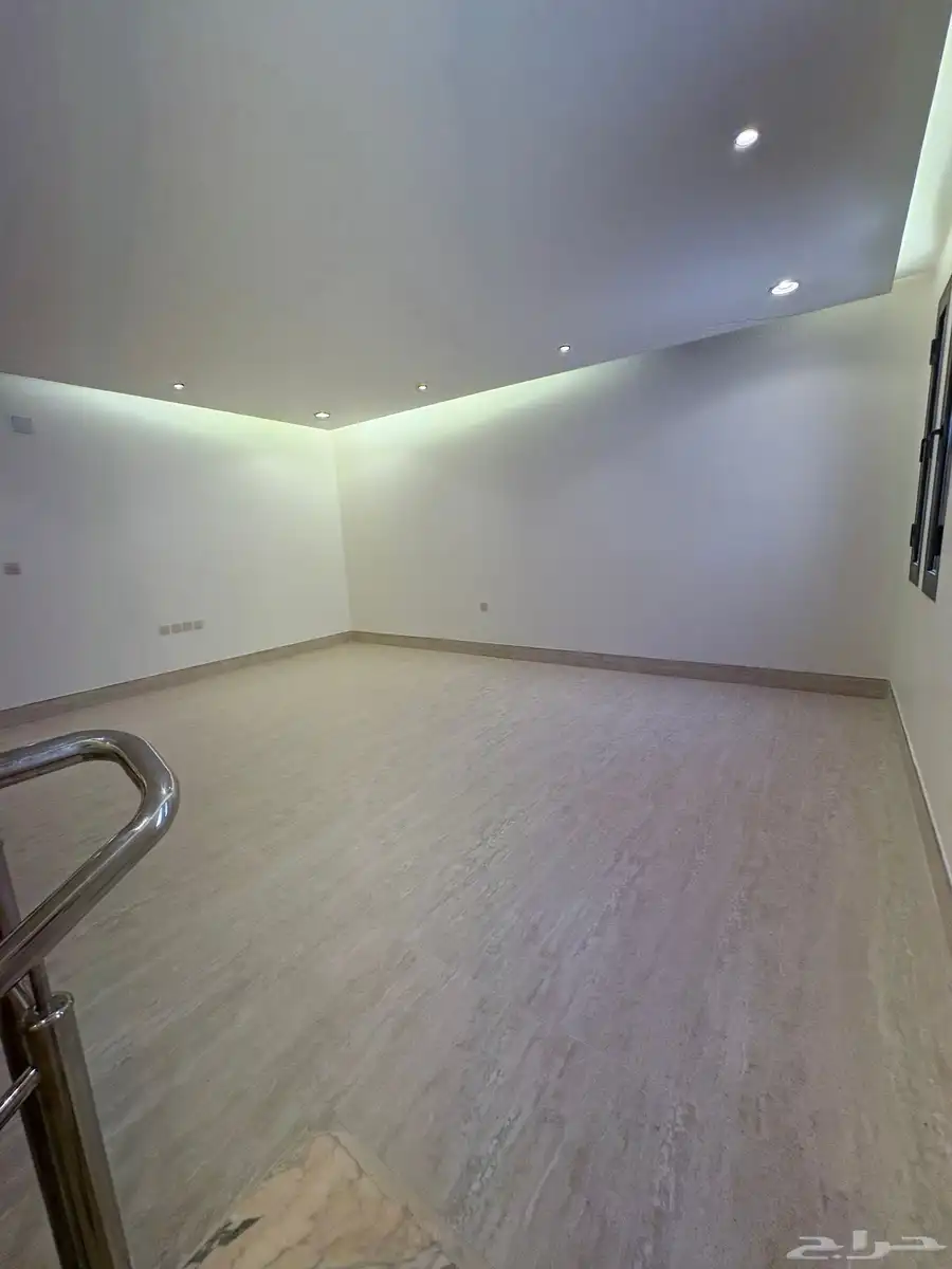 فله للإجار حي العليا مع مسبح Villa for rent w 14