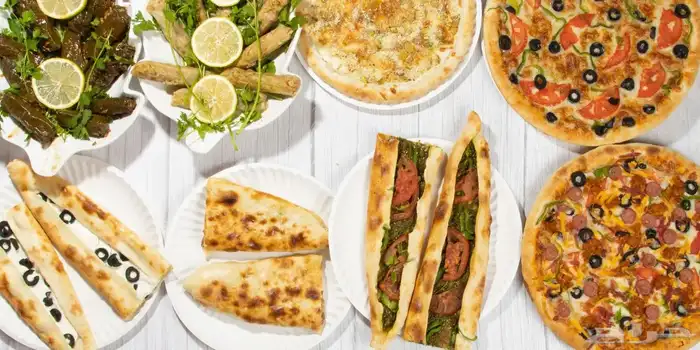 فرصه لمن يبحث عن مطعم بابها بمعداته موقع ممتاز 0