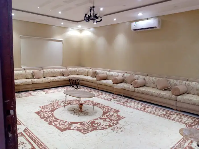 استراحة قسمين للبيع 4