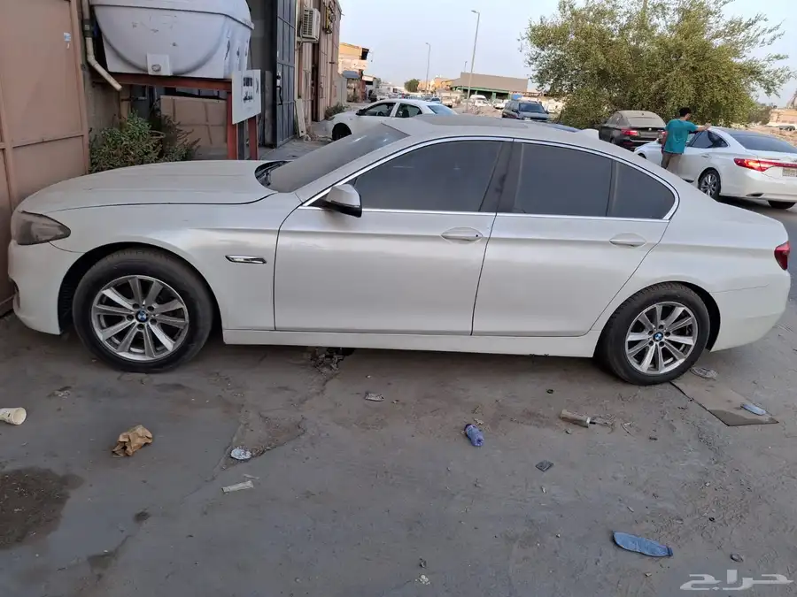 بي ام دبليو 520i 0