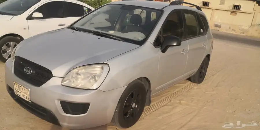 كيا كارينز 2009 1