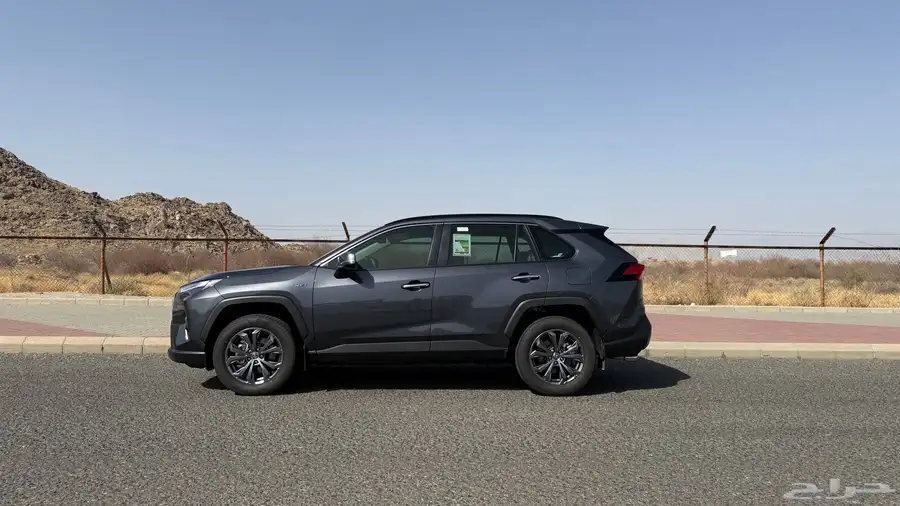 Toyota RAV4 2025 limited Full 7