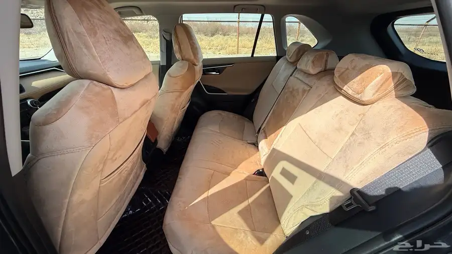 Toyota RAV4 2025 limited Full 10