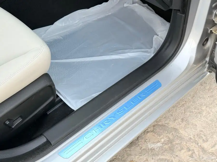 كرايزلر C300 2021 30