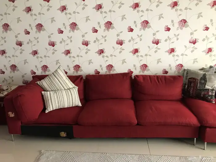 كنب لون احمر نطيف 1