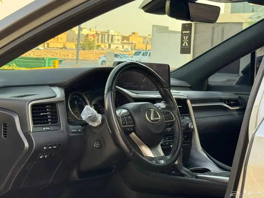 لكزز RX 17