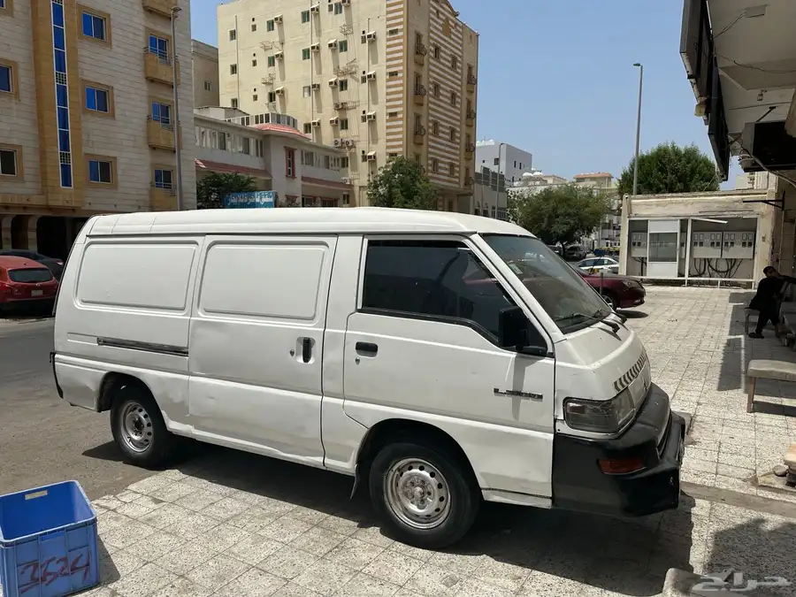 Mitsubhisi bus 2001 urgent sale 1