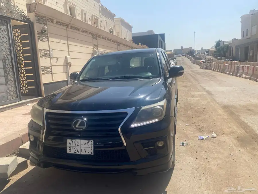 جيب لكزس LX570 أسود 0