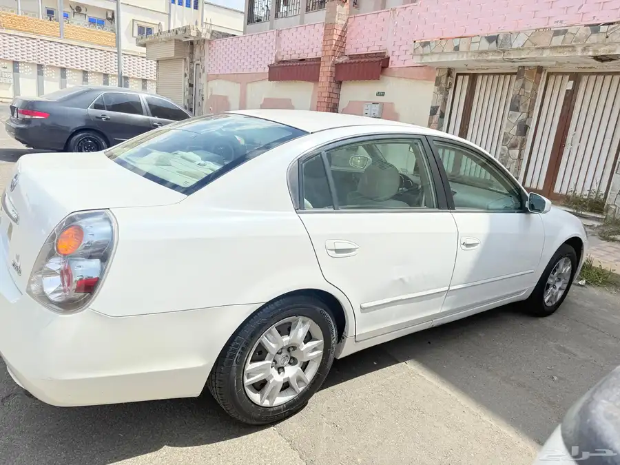 Nissan Altima 6