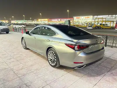 لكزس ES 350 سعودي موديل 2024 مستخدم ماشي 26 10