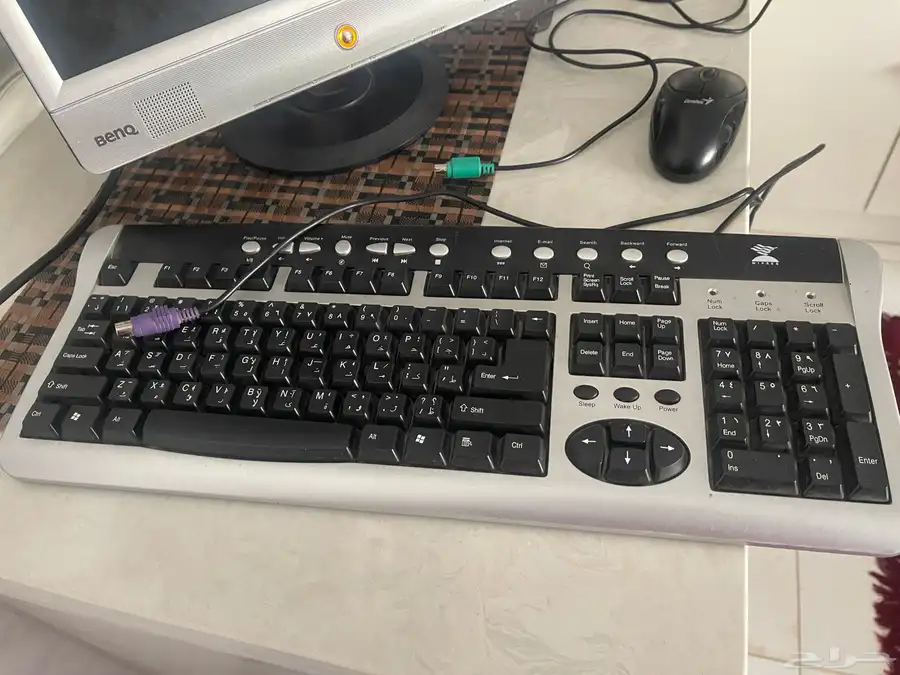 شاشه مع كيببورد 0