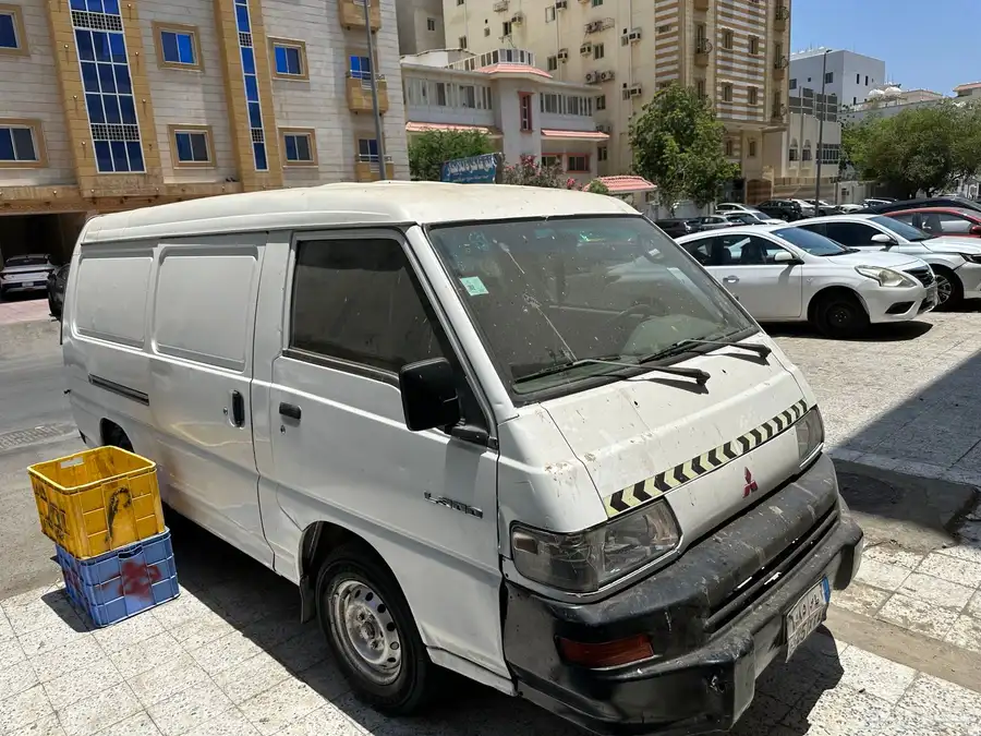 Mitsubhisi bus 2001 urgent sale 0