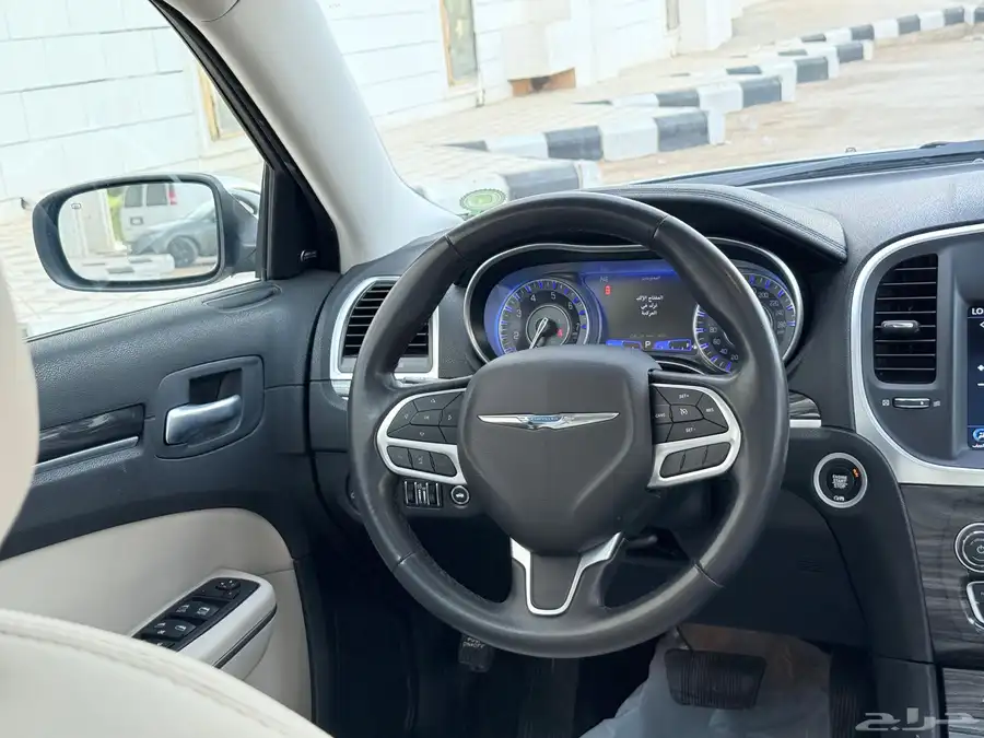 كرايزلر C300 2021 16