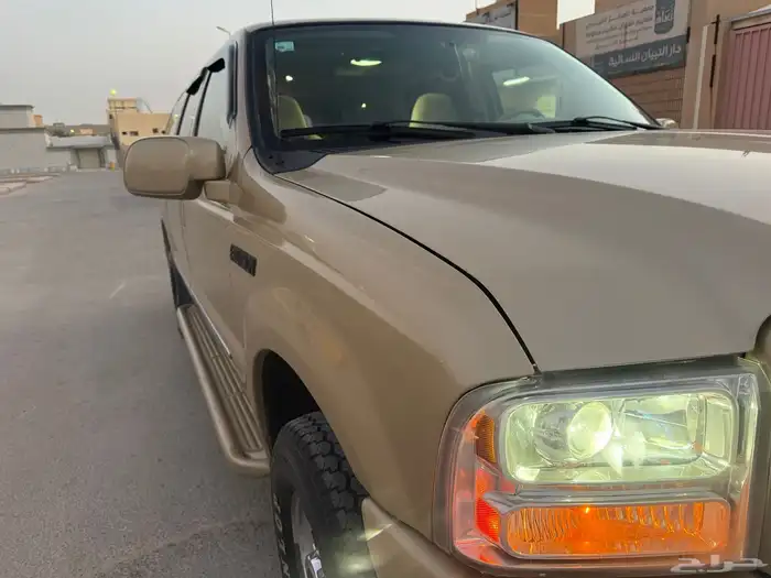 فورد اكسكيرجن 2003 عداد (90) نضيفه جدان 13