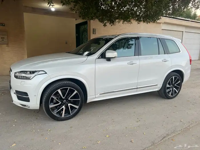 2019 VOLVO X90 16