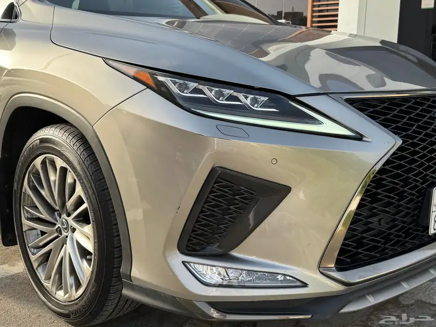 لكزز RX 9