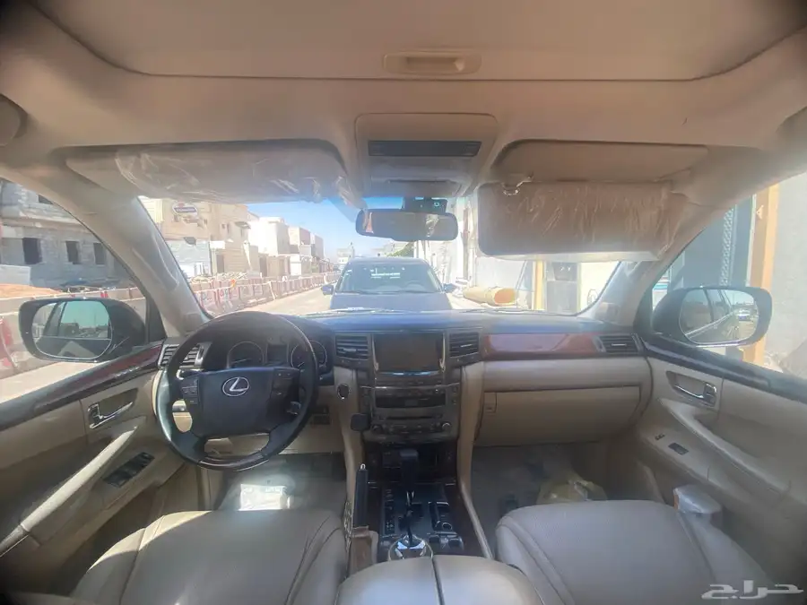جيب لكزس LX570 أسود 10