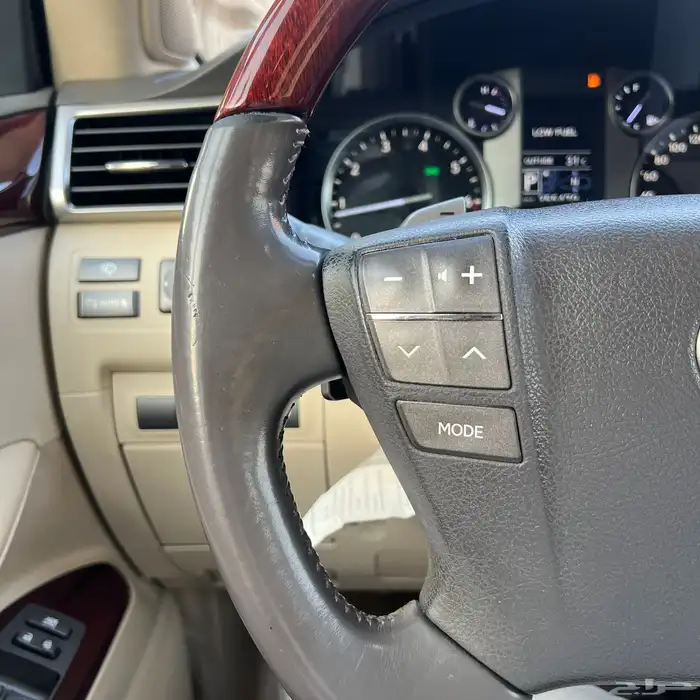 تم البيع الله يبارك للبائع والمشتري . 40