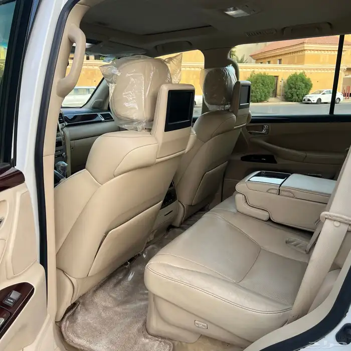 تم البيع الله يبارك للبائع والمشتري . 22