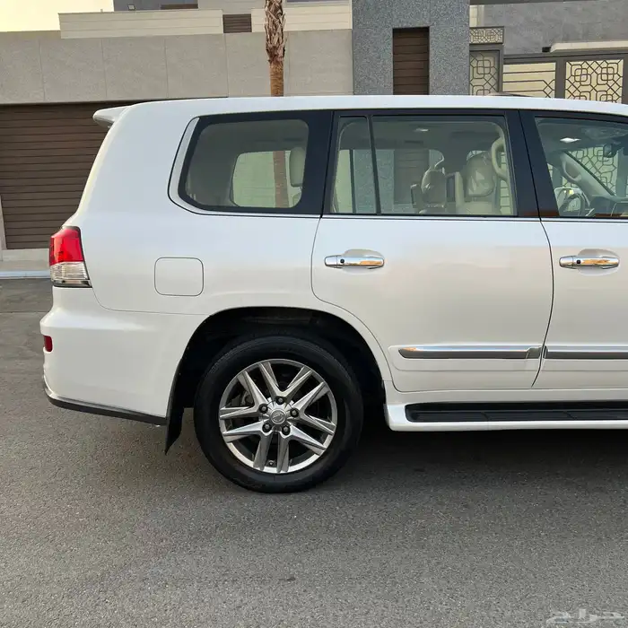 تم البيع الله يبارك للبائع والمشتري . 13