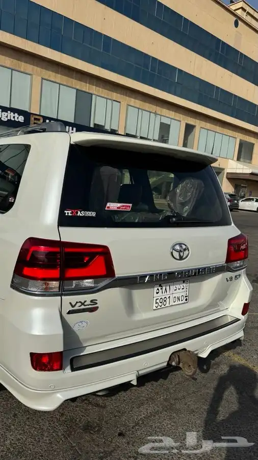 لاندكروزر VXS 12
